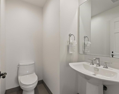 253 Gravilla Street - Photo Thumbnail 24