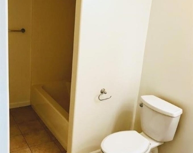 1336 Bush St - Photo Thumbnail 8