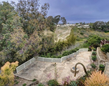 1336 Bush St - Photo Thumbnail 16