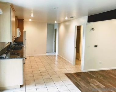1336 Bush St - Photo Thumbnail 5