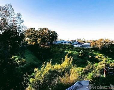 1336 Bush St - Photo Thumbnail 10
