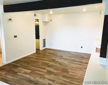 1336 Bush St - Photo Thumbnail 7
