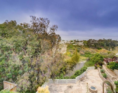 1336 Bush St - Photo Thumbnail 14