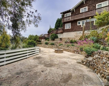 1336 Bush St - Photo Thumbnail 13