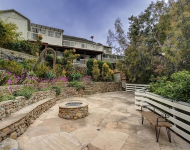 1336 Bush St - Photo Thumbnail 15
