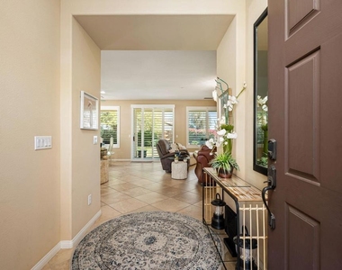 60268 Sweetshade Lane - Photo Thumbnail 5