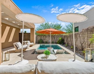 446 Fountain Drive - Photo Thumbnail 4