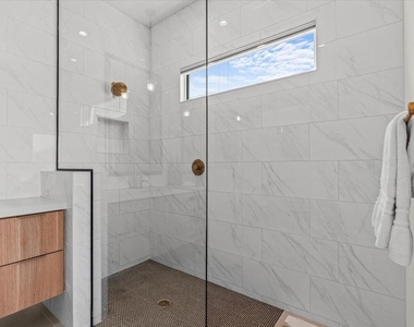 446 Fountain Drive - Photo Thumbnail 23