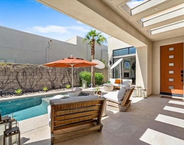 446 Fountain Drive - Photo Thumbnail 1
