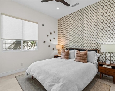 446 Fountain Drive - Photo Thumbnail 21