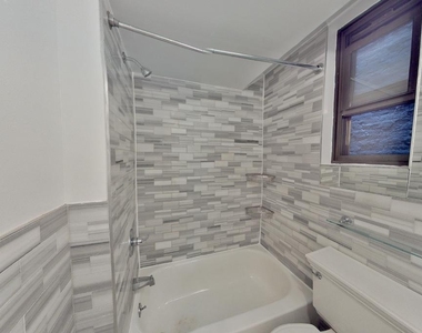 East 32nd Street - Photo Thumbnail 5