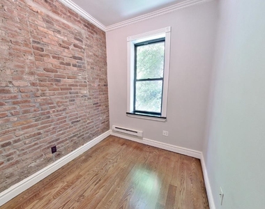 East 32nd Street - Photo Thumbnail 2