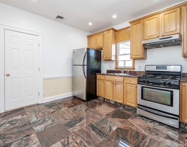 26 Summit Avenue - Photo Thumbnail 11