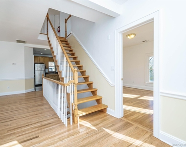 26 Summit Avenue - Photo Thumbnail 18