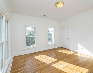 26 Summit Avenue - Photo Thumbnail 19