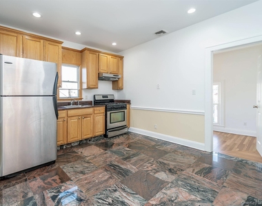 26 Summit Avenue - Photo Thumbnail 13