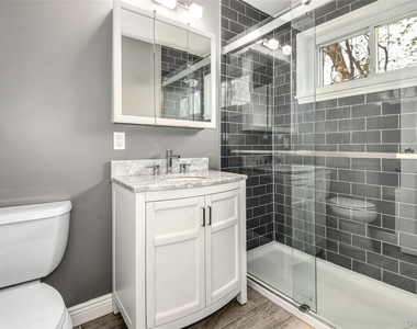 451 Main Street - Photo Thumbnail 14