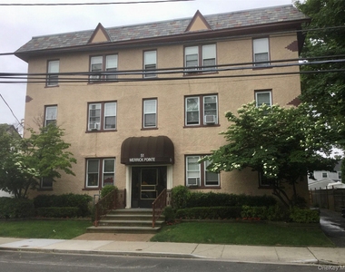 51 Smith Street - Photo Thumbnail 6