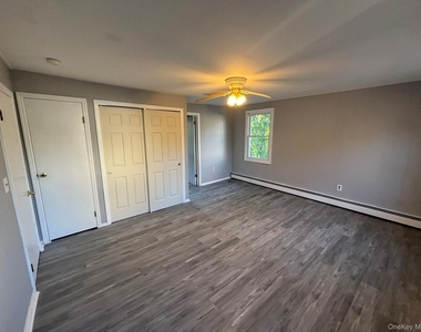 42 Maple Street - Photo Thumbnail 5