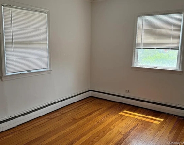 295 Columbus Avenue - Photo Thumbnail 2