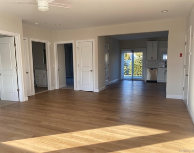 515 Jackson Avenue - Photo Thumbnail 13