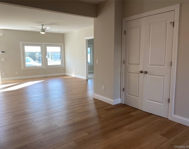 515 Jackson Avenue - Photo Thumbnail 5