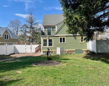 8 Alden Place - Photo Thumbnail 21