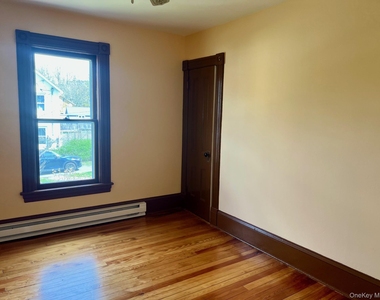 8 Alden Place - Photo Thumbnail 11