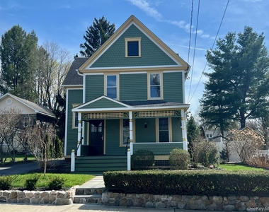 8 Alden Place - Photo Thumbnail 1