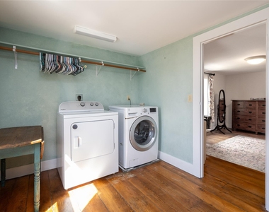 163 E Street - Photo Thumbnail 7