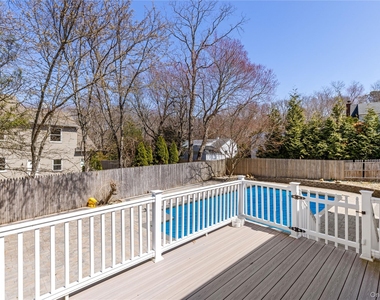 52 Summit Drive - Photo Thumbnail 5