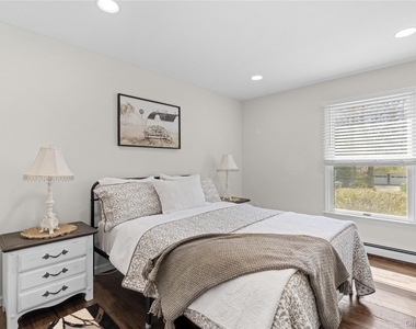 52 Summit Drive - Photo Thumbnail 18