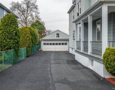 538 Jefferson Avenue - Photo Thumbnail 2