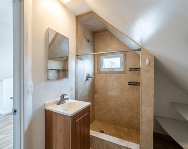 538 Jefferson Avenue - Photo Thumbnail 5