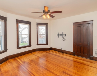 15 Taylor Avenue - Photo Thumbnail 13