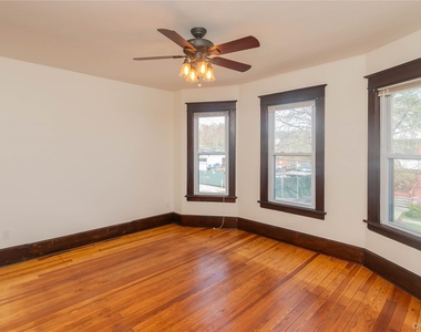 15 Taylor Avenue - Photo Thumbnail 10