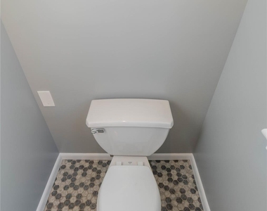 15 Taylor Avenue - Photo Thumbnail 18