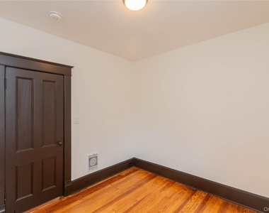 15 Taylor Avenue - Photo Thumbnail 8