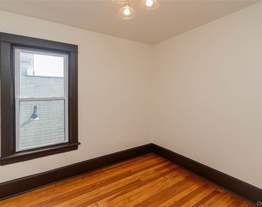 15 Taylor Avenue - Photo Thumbnail 5