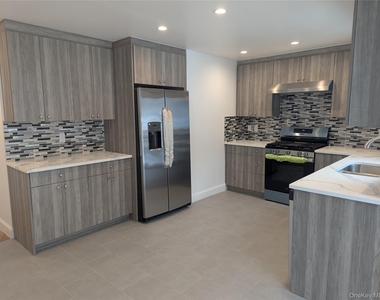 62 Forest Row - Photo Thumbnail 5