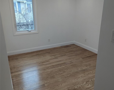 62 Forest Row - Photo Thumbnail 8