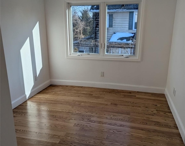 62 Forest Row - Photo Thumbnail 10