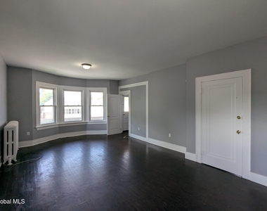 69 Winthrop Avenue - Photo Thumbnail 3