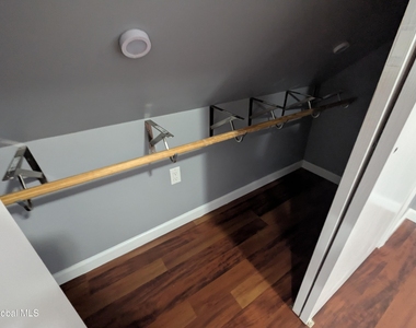 69 Winthrop Avenue - Photo Thumbnail 18