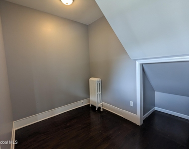 69 Winthrop Avenue - Photo Thumbnail 4