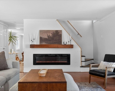 106 Van Dam Street - Photo Thumbnail 11