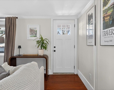 106 Van Dam Street - Photo Thumbnail 13