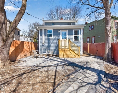 106 Van Dam Street - Photo Thumbnail 24