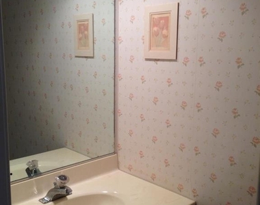 3304 Stonehedge Road - Photo Thumbnail 3