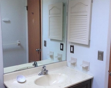 3304 Stonehedge Road - Photo Thumbnail 5